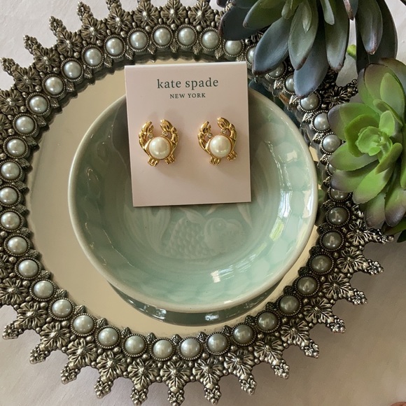 Kate Spade Shore Thing Crab Pearl Earrings NWT - Picture 9 of 9